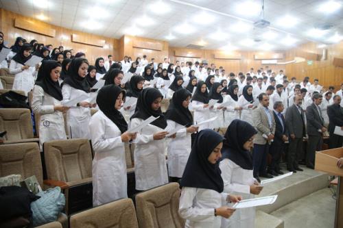 ادغام علوم پزشکی و وزارت بهداشت از دستاوردهای انقلاب اسلامی است