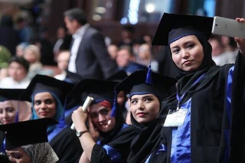 کلاس های مجازی برای دانشجویان دختر افغان توسط دانشگاه تهران