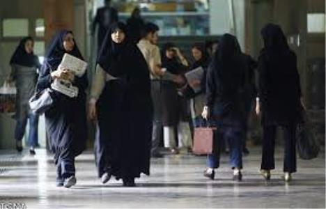 وزیر علوم حمایت بیشتر دولت از فعالیت زنان در دانشگاه ها را خواهان شد